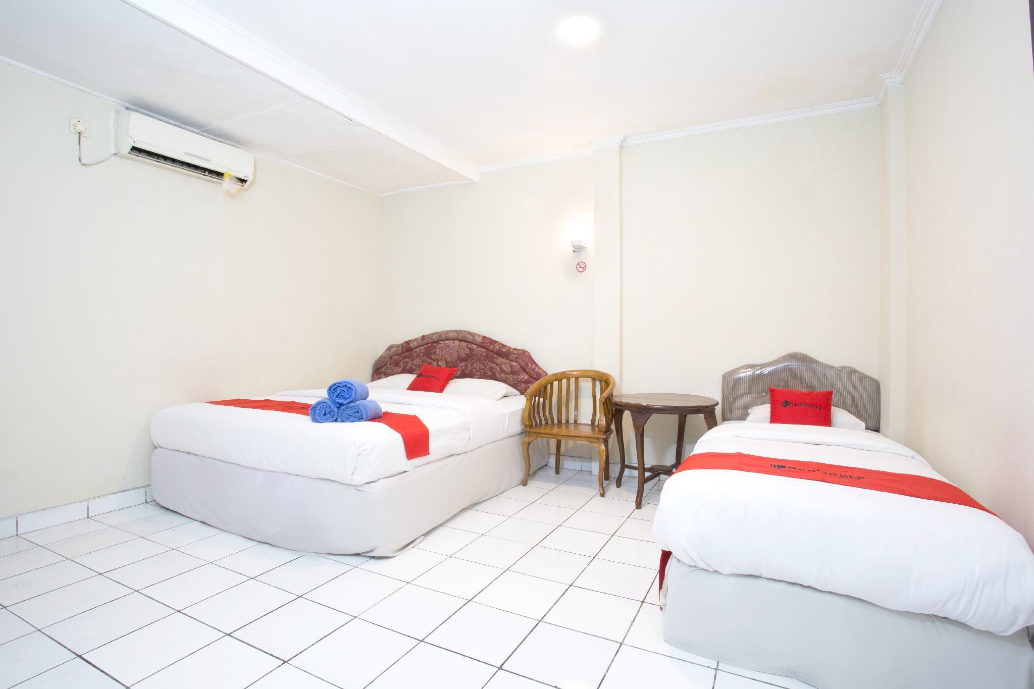 Reddoorz @ Supratman Street Hotel Bandung Luaran gambar
