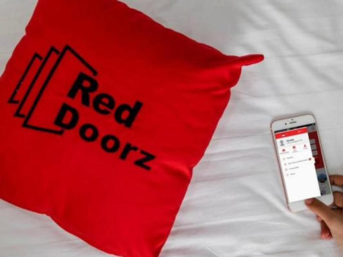 Reddoorz @ Supratman Street Hotel Bandung Luaran gambar
